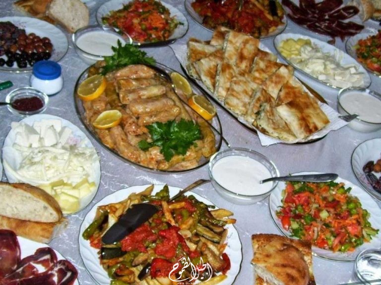 أشهر الأكلات الرمضانية الجزائرية